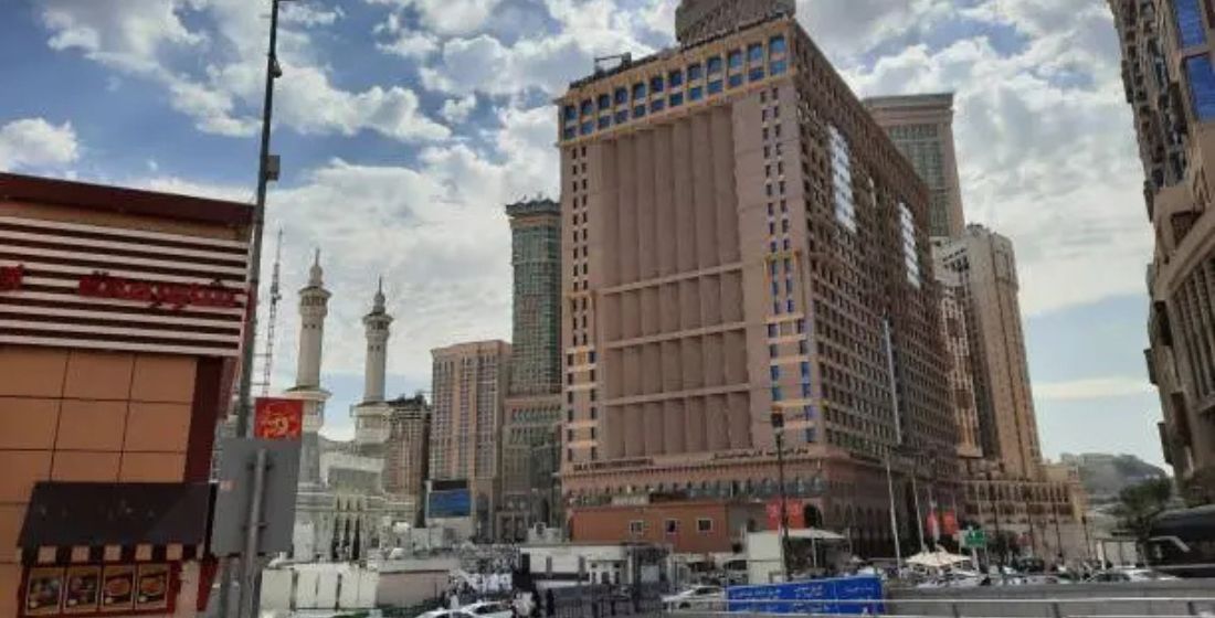 Make Your Ride Easy with Riyadh Taxi Services by Hujjajtravels